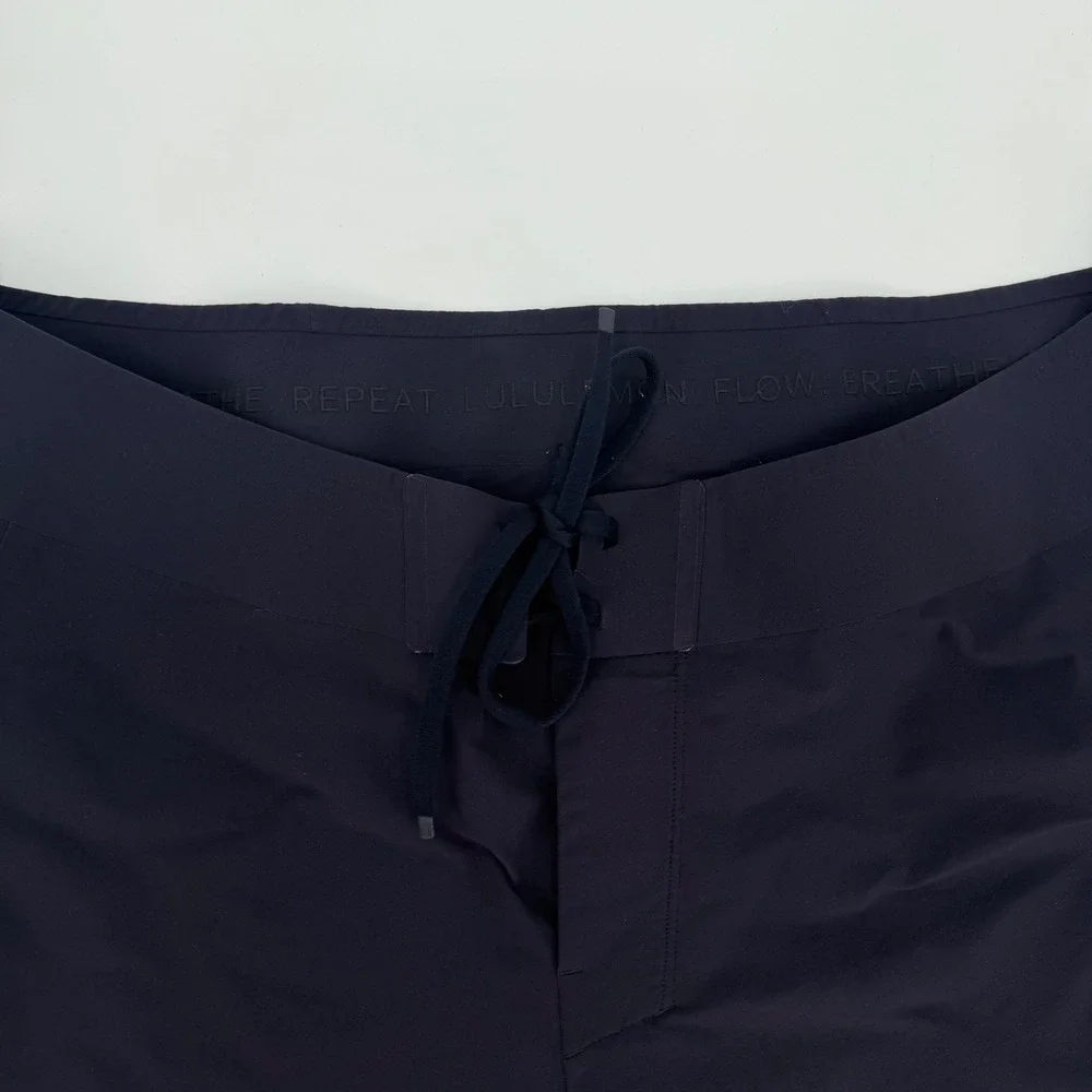 Lululemon Current State Board Short 9 Mens 33 Navy Blue Swim Trunks Water Shorts